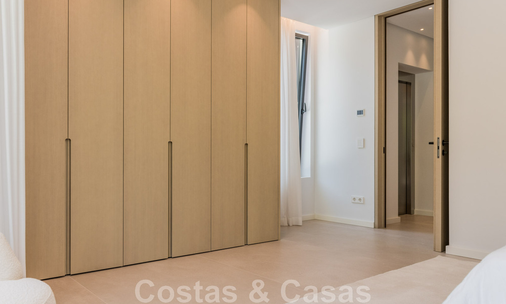 Spaanse designervilla te koop, op een steenworp van de golfbaan in Marbella - Benahavis 45475