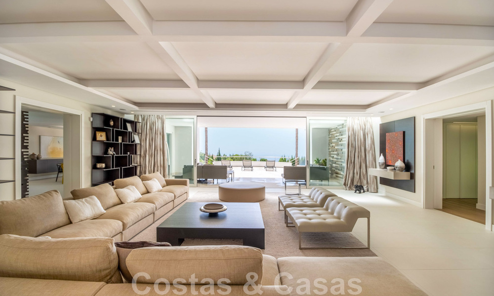 Hedendaagse, luxueuze villa te koop met zicht op zee in het meest exclusieve La Zagaleta resort in Benahavis - Marbella 45173