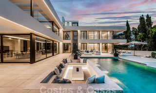 Nieuwe, modernistische designervilla te koop met panoramisch uitzicht, op de New Golden Mile in Marbella - Benahavis 53683 