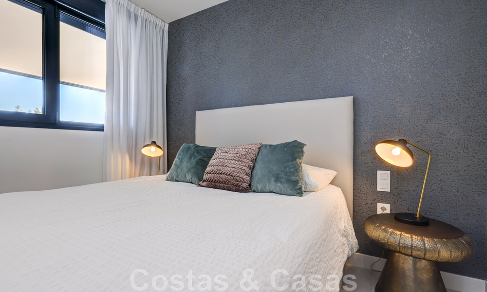 Instapklaar, modern 3-slaapkamer appartement te huur op langetermijn i/e golfresort o/d New Golden Mile, tussen Marbella en Estepona 45574