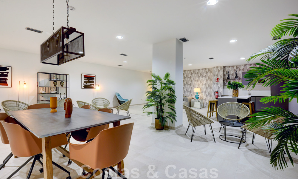 Instapklaar, modern 3-slaapkamer appartement te huur op langetermijn i/e golfresort o/d New Golden Mile, tussen Marbella en Estepona 45592
