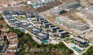 Elegante, moderne, nieuwbouwvilla´s te koop met panoramisch uitzicht vlak bij de golfbaan in Mijas’ golfvallei aan de Costa del Sol 49069 