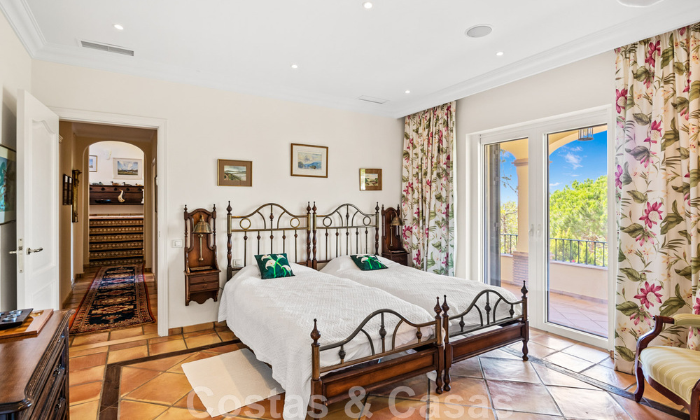 Formidabele, Mediterrane familievilla te koop met panoramisch uitzicht in een hoogstaand golfresort in Benahavis - Marbella 45776