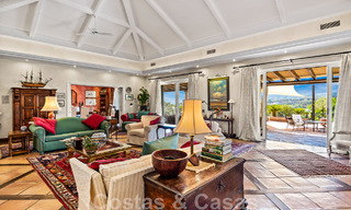 Formidabele, Mediterrane familievilla te koop met panoramisch uitzicht in een hoogstaand golfresort in Benahavis - Marbella 45796 
