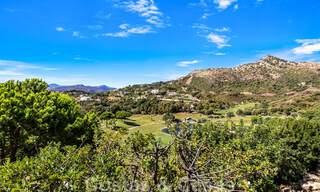 Formidabele, Mediterrane familievilla te koop met panoramisch uitzicht in een hoogstaand golfresort in Benahavis - Marbella 45798 