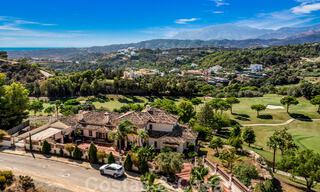 Formidabele, Mediterrane familievilla te koop met panoramisch uitzicht in een hoogstaand golfresort in Benahavis - Marbella 45803 