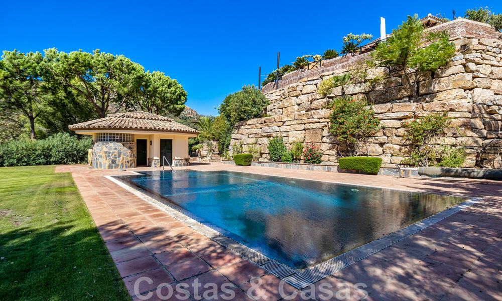 Formidabele, Mediterrane familievilla te koop met panoramisch uitzicht in een hoogstaand golfresort in Benahavis - Marbella 45816