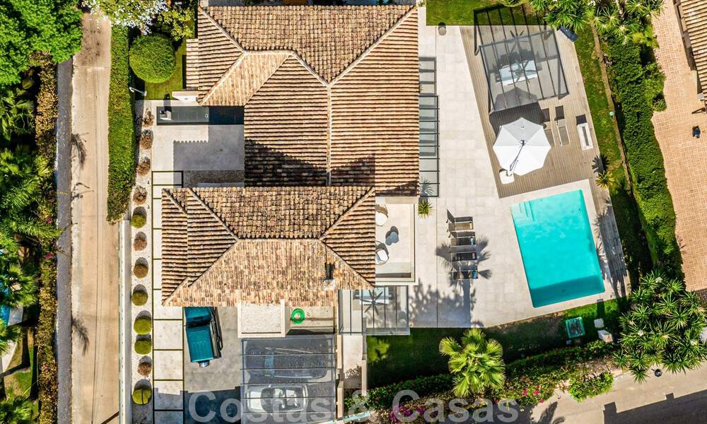 Instapklare eigentijdse luxevilla te koop, op loopafstand van Puerto Banus en het strand van San Pedro, Marbella 46211