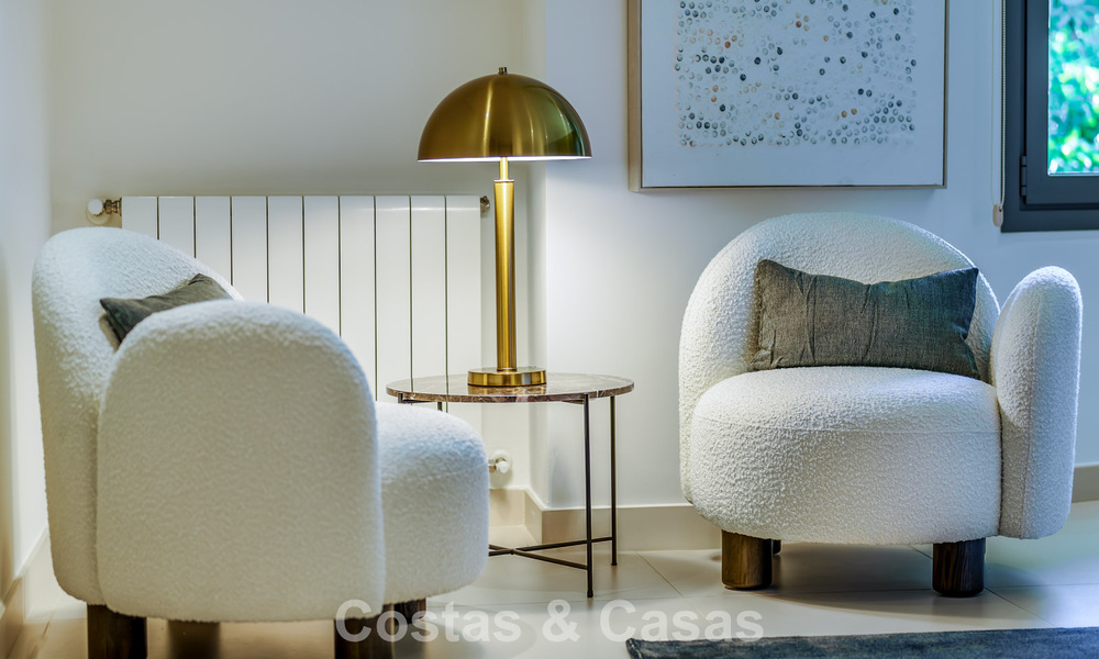 Traditionele, Spaanse luxevilla te koop, op tweede lijn golf in een prestigieuze woonwijk in Nueva Andalucia, Marbella 775944