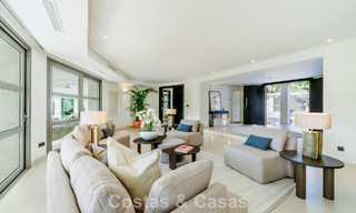 Traditionele, Spaanse luxevilla te koop, op tweede lijn golf in een prestigieuze woonwijk in Nueva Andalucia, Marbella 775970 