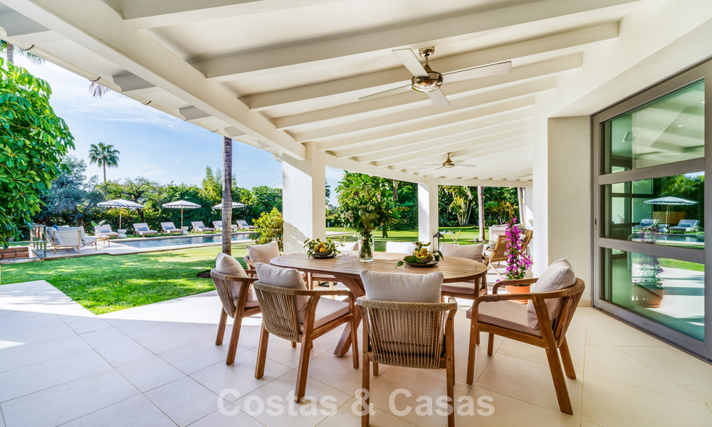 Traditionele, Spaanse luxevilla te koop, op tweede lijn golf in een prestigieuze woonwijk in Nueva Andalucia, Marbella 775977