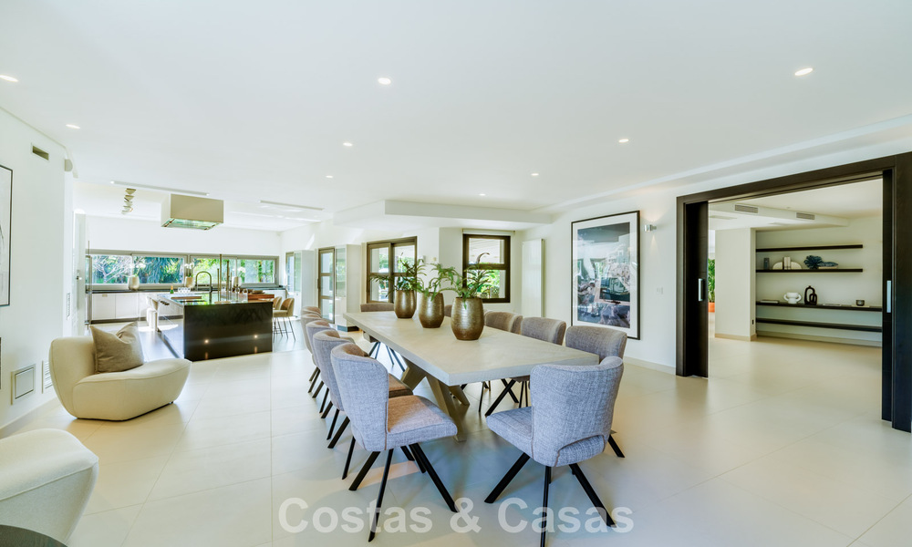 Traditionele, Spaanse luxevilla te koop, op tweede lijn golf in een prestigieuze woonwijk in Nueva Andalucia, Marbella 775983