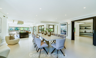 Traditionele, Spaanse luxevilla te koop, op tweede lijn golf in een prestigieuze woonwijk in Nueva Andalucia, Marbella 775983 