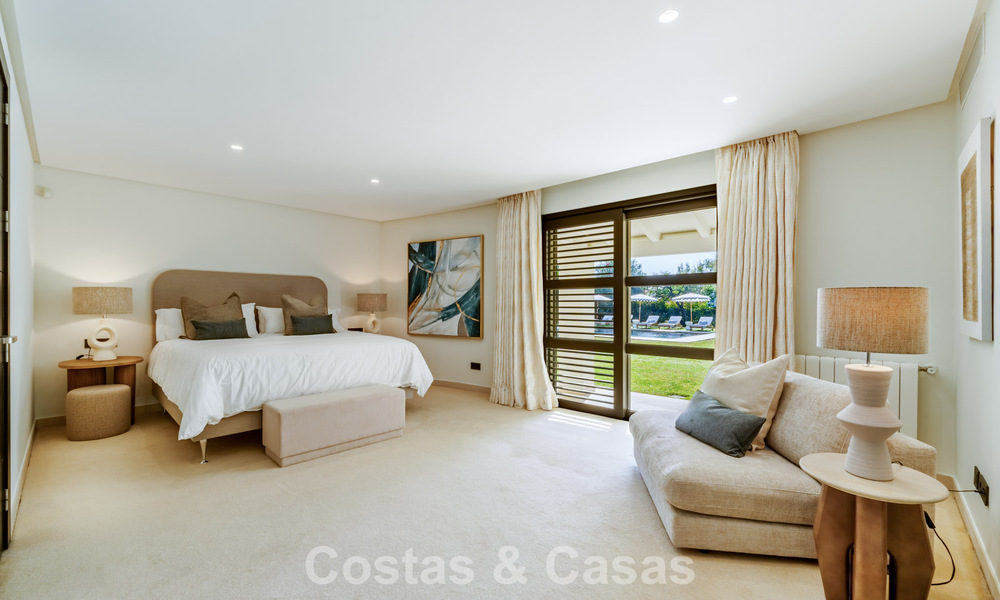 Traditionele, Spaanse luxevilla te koop, op tweede lijn golf in een prestigieuze woonwijk in Nueva Andalucia, Marbella 775984