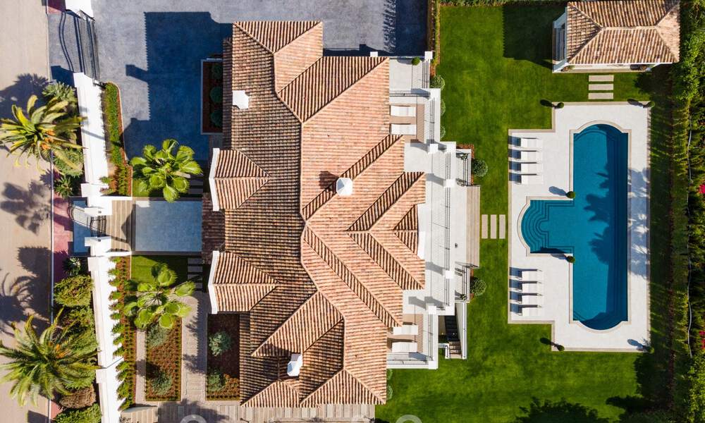 Spectaculaire luxevilla te koop in een Mediterrane bouwstijl in de prestigieuze villawijk Sierra Blanca op de Golden Mile van Marbella 46258
