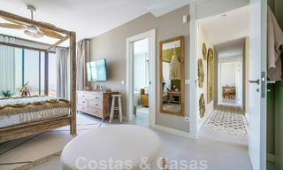 Instapklare villa te koop met hedendaags architectuur in een omheinde villagemeenschap op de grens van Mijas en Marbella 46380 