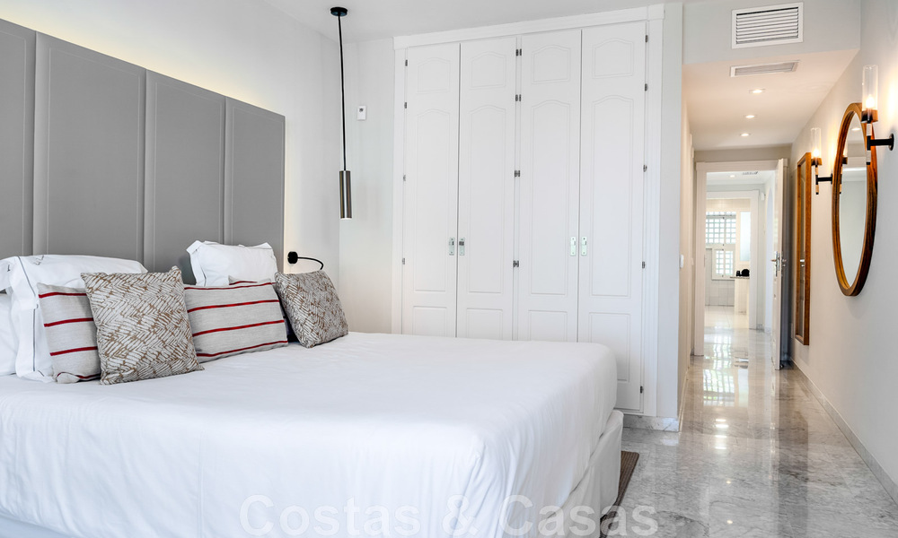 Schitterend 4- slaapkamers penthouse te koop in Puente Romano, op de Golden Mile in Marbella 47738