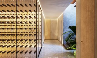 Nieuwe designvilla te koop met moderne architectuur en prachtig uitzicht op zee op de begeerde Golden Mile van Marbella 47095 