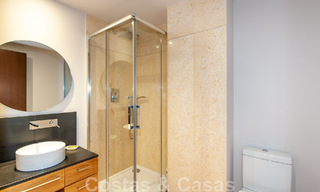 Zeer ruim, licht en modern 3-slaapkamer luxe appartement te koop met open zeezicht in Marbella - Benahavis 46825 