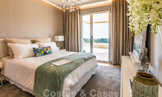 Instapklaar, verhoogd begane grond appartement te koop met panoramisch uitzicht op de vallei en de zee in het exclusieve Benahavis - Marbella 47024 