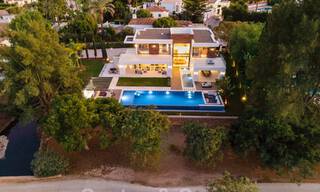 Ruime, verfijnde designervilla te koop, frontlinie Las Brisas Golf in het hartje van Nueva Andalucia, Marbella 47300 