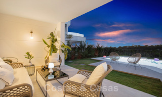 Ruime luxevilla te koop, ontworpen in moderne bouwstijl, met golf- en zeezicht in een gated golfresort net ten oosten Marbella centrum 47335 
