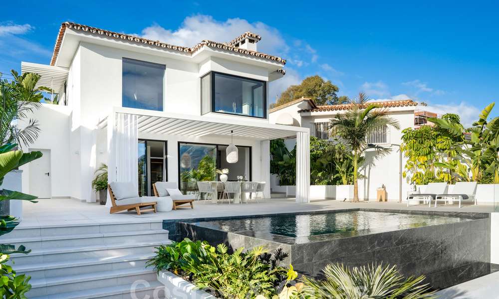 Prachtig gerenoveerde villa, in een Mediterrane stijl met een eigentijds design in Nueva Andalucia, Marbella 61254