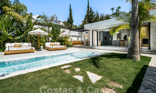 Majestueuze gelijkvloers villa te koop met een ontspannend, Balinees design, gelegen op wandelafstand van Puerto Banus, Marbella 52952 