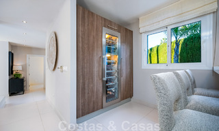 Instapklare, Andalusische luxevilla te koop in een beveiligde en gated woonwijk van Nueva Andalucia, Marbella 48169 