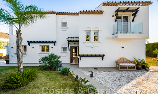 Instapklare, Andalusische luxevilla te koop in een beveiligde en gated woonwijk van Nueva Andalucia, Marbella 48172 