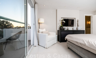 Instapklare, Andalusische luxevilla te koop in een beveiligde en gated woonwijk van Nueva Andalucia, Marbella 48179 