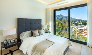 Architectonische luxevilla te koop met panoramisch zeezicht, in een begeerde woonwijk in La Quinta, Benahavis - Marbella 47963 