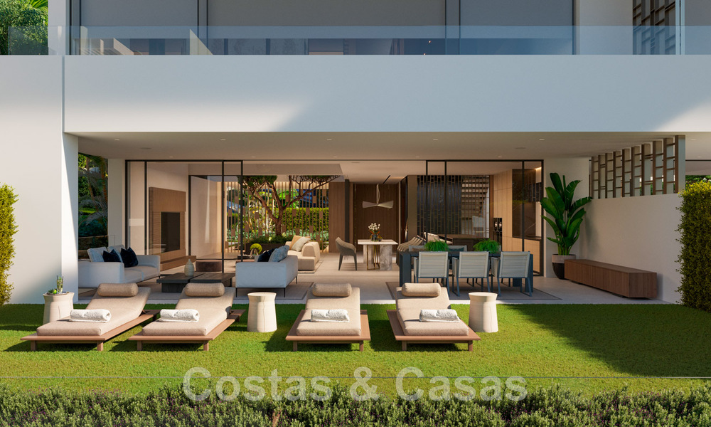 Herverkopen! Instapklaar luxevilla te koop in een innovatief complex bestaande uit 12 geavanceerde villa’s met zeezicht, op de Golden Mile van Marbella 47768
