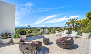 Moderne nieuwbouwvilla met infinity pool en panoramisch zeezicht te koop ten oosten van Marbella centrum 51934 