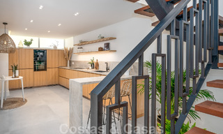 Instapklaar! Eigentijds gerenoveerde rijwoning te koop in een gated community in La Quinta te Benahavis - Marbella 49455 