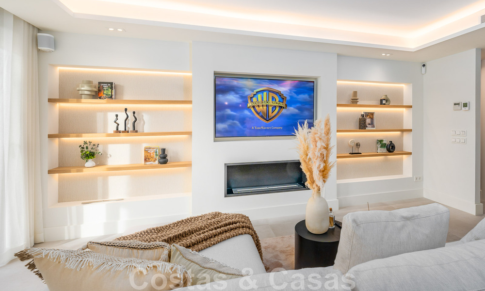 Instapklaar! Eigentijds gerenoveerde rijwoning te koop in een gated community in La Quinta te Benahavis - Marbella 49461