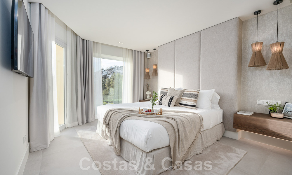 Instapklaar! Eigentijds gerenoveerde rijwoning te koop in een gated community in La Quinta te Benahavis - Marbella 49466