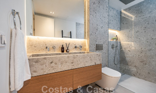 Instapklaar! Eigentijds gerenoveerde rijwoning te koop in een gated community in La Quinta te Benahavis - Marbella 49471 