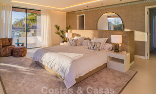 Eigentijdse nieuwbouwvilla te koop met zeezicht, centraal gelegen op loopafstand van het strand op de Golden Mile van Marbella 50082 