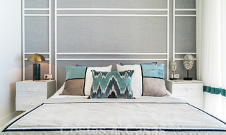 Schitterende show woning te koop in een nieuwbouwproject, bestaande uit halfvrijstaande villa’s met zeezicht in een luxueus resort Mijas, Costa del Sol 48570 