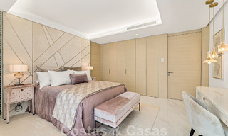 Instapklaar, modern, ultra-luxueus penthouse te koop, eerstelijnstrand, met open zeezicht, tussen Marbella en Estepona 48287 