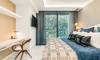 Instapklaar, modern, ultra-luxueus penthouse te koop, eerstelijnstrand, met open zeezicht, tussen Marbella en Estepona 48305 
