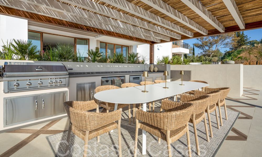 Royale luxevilla te koop met prachtig uitzicht op zee in een vooraanstaand gated community in La Quinta in Benahavis - Marbella 63889