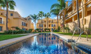 Ruim duplex penthouse te koop met zeezicht, dicht bij alle voorzieningen op de Golden Mile in Marbella 49621 