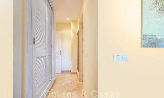 Ruim duplex penthouse te koop met zeezicht, dicht bij alle voorzieningen op de Golden Mile in Marbella 49632 