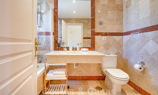 Ruim duplex penthouse te koop met zeezicht, dicht bij alle voorzieningen op de Golden Mile in Marbella 49635 