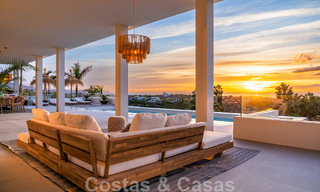 Exclusieve designvilla met panoramisch zeezicht te koop in het een vijfsterren golfresort in Marbella - Benahavis 48831 
