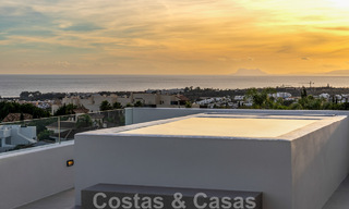Exclusieve designvilla met panoramisch zeezicht te koop in het een vijfsterren golfresort in Marbella - Benahavis 48848 