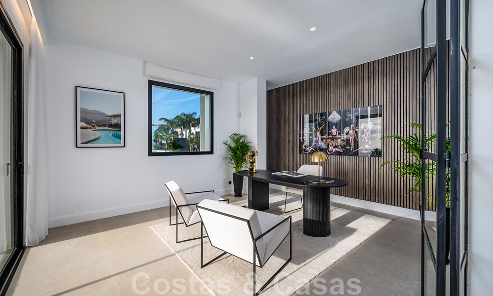 Exclusieve designvilla met panoramisch zeezicht te koop in het een vijfsterren golfresort in Marbella - Benahavis 48879