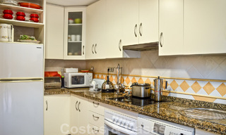 Charmante rijwoning te koop in een eerstelijnstrand complex ten oosten van Marbella centrum 49668 